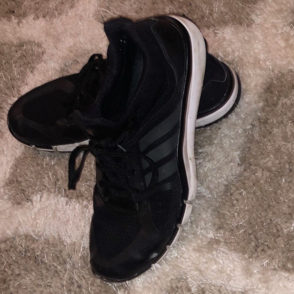 Running shoes